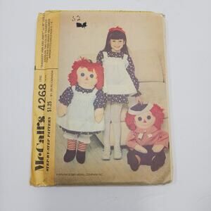 MCCALLS Pattern 4268 Vtg '74 Raggedy Ann & Andy 36” Dolls, Child Apron 2-6 UNCUT